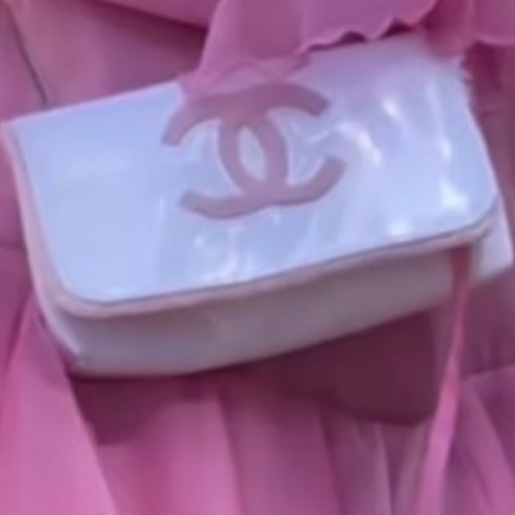 CC Chanel Precision white and pink Beauty makeup bag clutch handbag - Picture 2 of 3